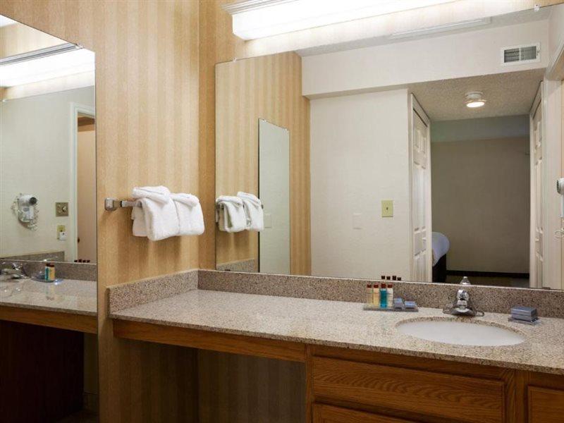 Hawthorn Suites Of Трой Экстерьер фото